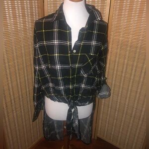 New Look Tie up plaid long shirt. Size XL NWT